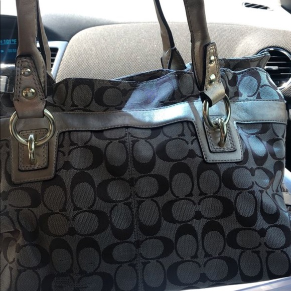 Coach purse - Picture 2 of 3